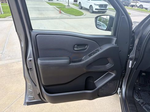 Used 2023 Nissan Frontier S w/ Technology Package AWD/4WD image 21