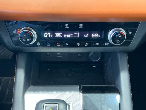 Used 2022 Mitsubishi Outlander SEL image 22