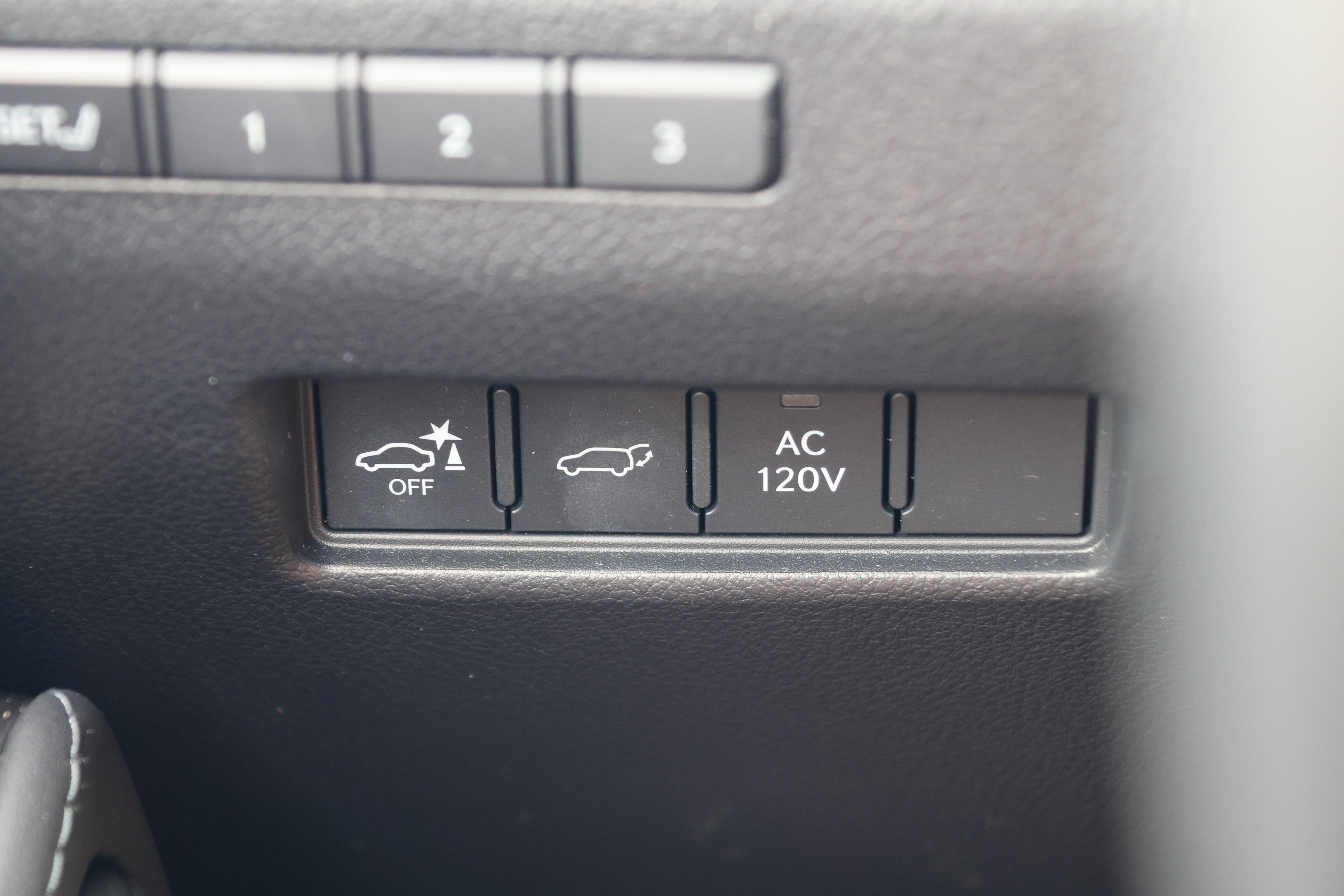 Used 2024 Lexus GX 550 w/ Accessory Package (2T) AWD/4WD image 16