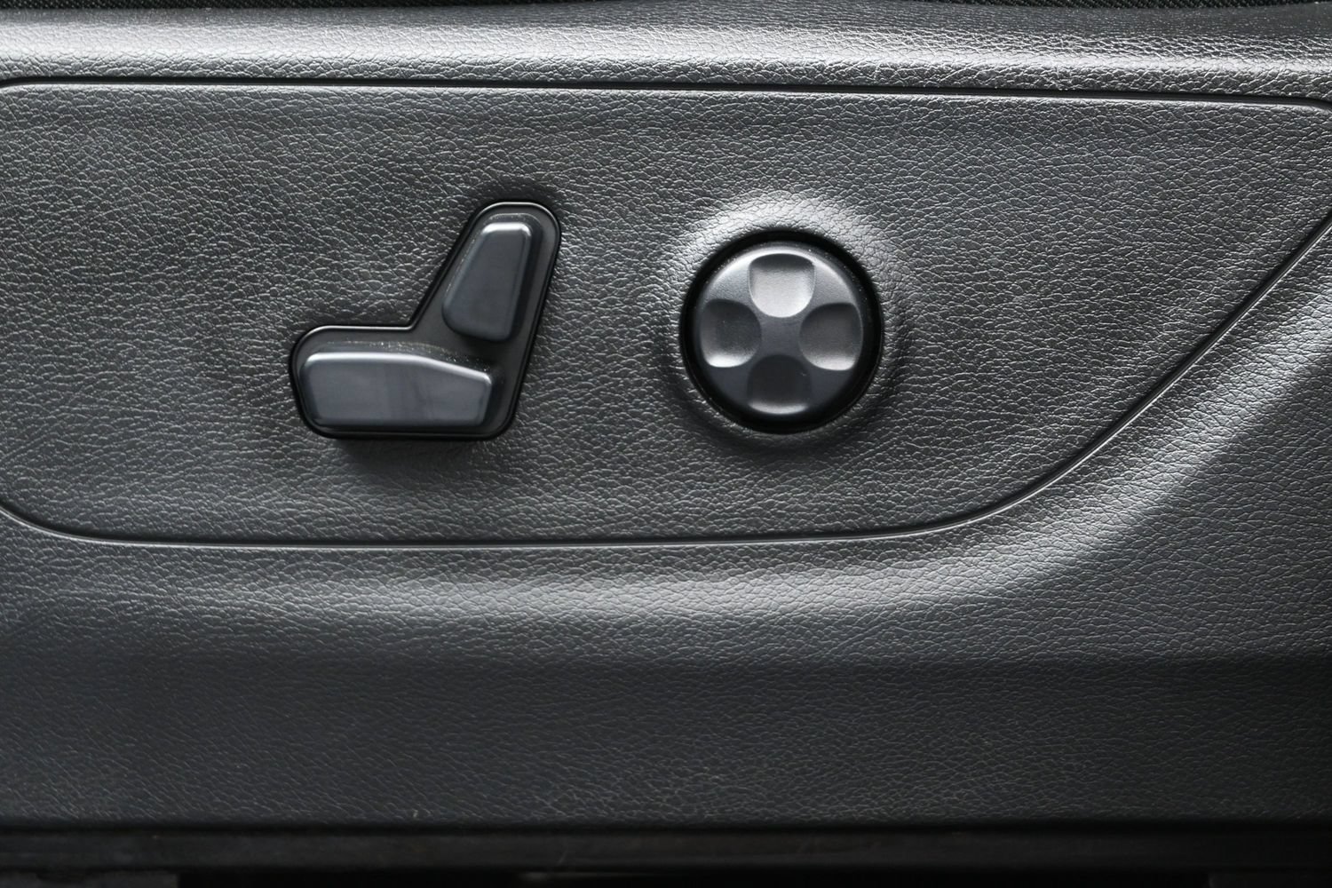 Used 2019 RAM 1500 Big Horn RWD image 10