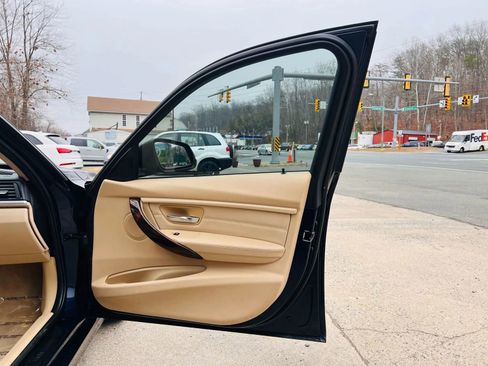 Used 2013 BMW 328i xDrive Sedan image 17