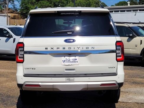 Used 2024 Ford Expedition Max Limited image 5