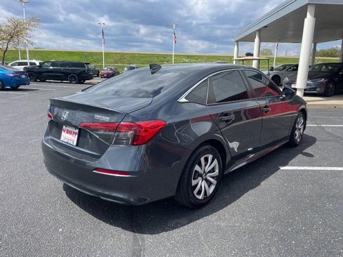 Used 2023 Honda Civic LX image 3