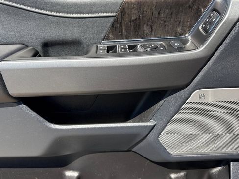 Certified 2024 Ford F250 Lariat AWD/4WD image 12