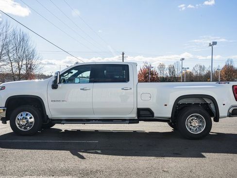 New 2026 Chevrolet Silverado 3500 LTZ w/ LTZ Convenience Package image 4