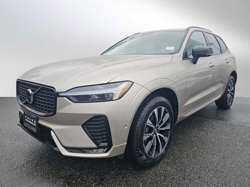 Certified 2025 Volvo XC60 B5 Plus AWD/4WD image 7