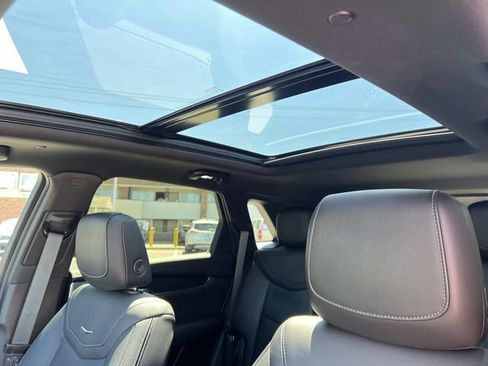 Certified 2024 Cadillac XT5 Premium Luxury w/ LPO, Floor Liner Package AWD/4WD image 8
