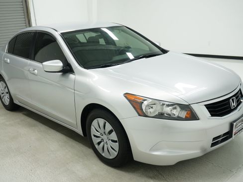 Used 2009 Honda Accord LX image 3