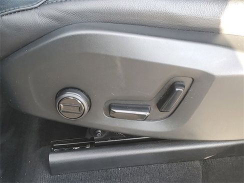 Used 2023 Volvo XC60 T8 Core w/ Climate Package image 19