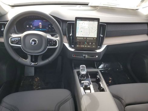 New 2026 Volvo XC90 B6 Plus w/ Protection Package Premier image 6