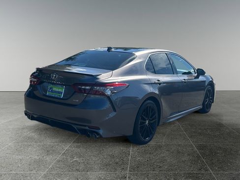 Used 2021 Toyota Camry XSE image 7