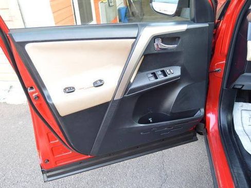 Used 2014 Toyota RAV4 XLE AWD/4WD image 31