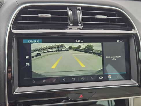Used 2020 Jaguar XE S RWD image 20