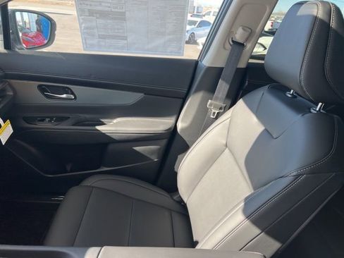 New 2025 Nissan Murano SL image 15