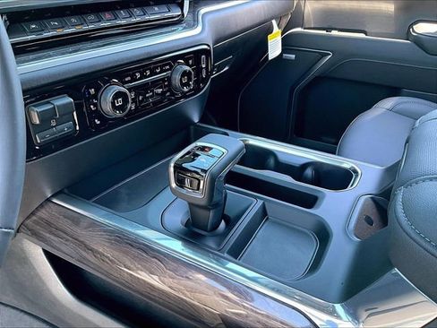 New 2026 Chevrolet Silverado 1500 LTZ AWD/4WD image 13