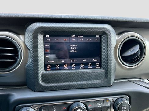 Used 2022 Jeep Wrangler Unlimited Sport AWD/4WD image 29