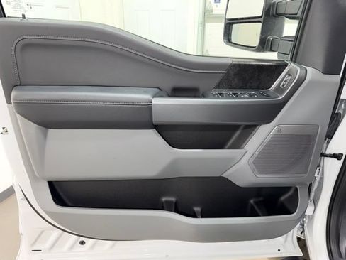 New 2026 Ford F350 XLT w/ XLT Premium Package AWD/4WD image 10