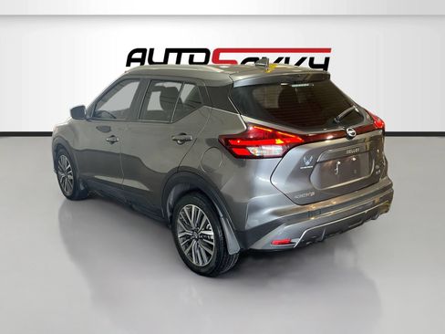 Used 2024 Nissan Kicks SV FWD image 5