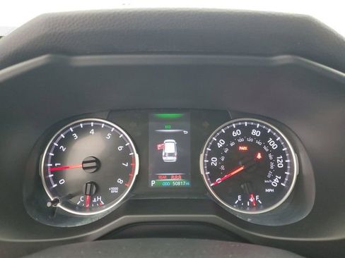 Used 2022 Toyota RAV4 LE image 25