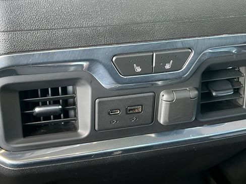 Used 2021 GMC Sierra 1500 Denali w/ Denali Ultimate Package AWD/4WD image 16