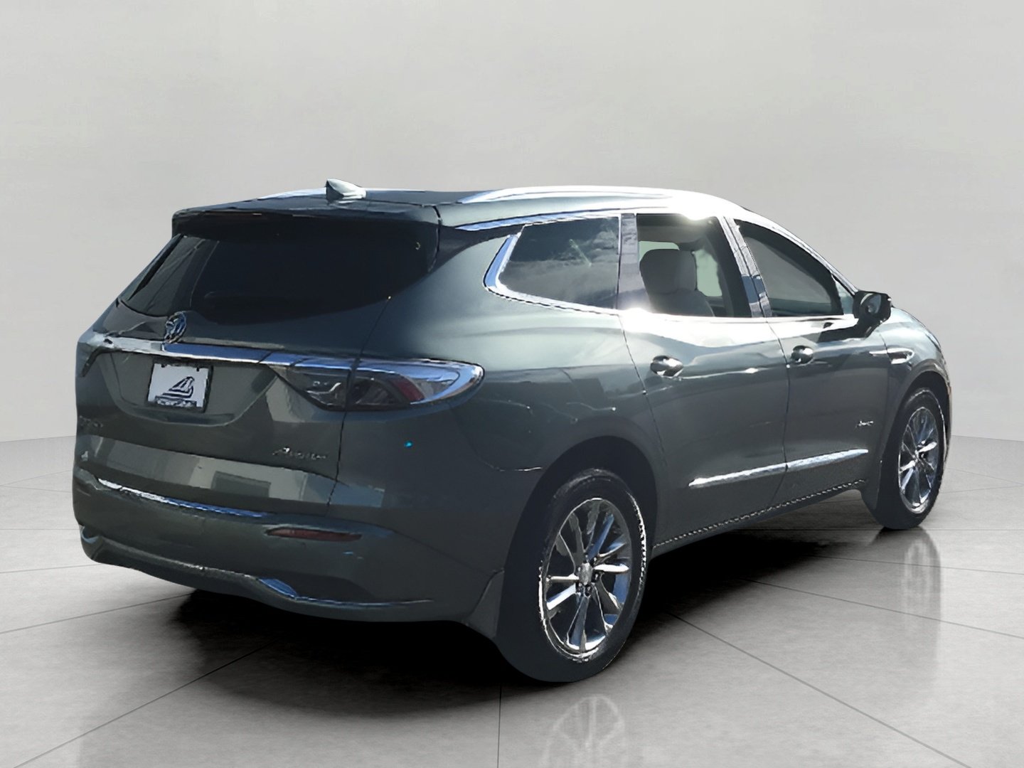 Certified 2022 Buick Enclave Avenir w/ Avenir Technology Package AWD/4WD image 5