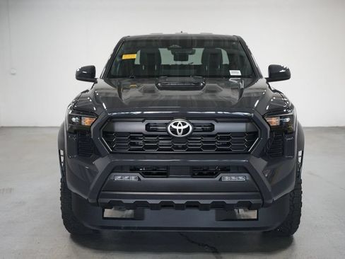 Certified 2025 Toyota Tacoma TRD Sport AWD/4WD image 2