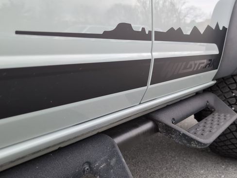 Used 2024 Ford Bronco Wildtrak image 10