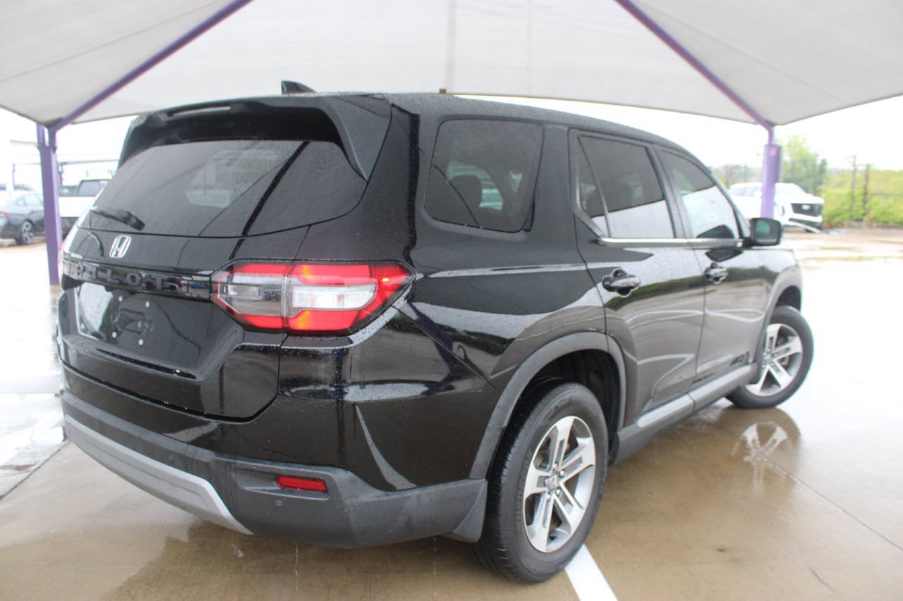 Used 2023 Honda Pilot EX-L image 6