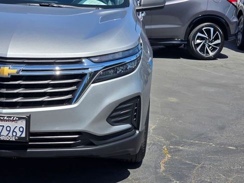 Used 2023 Chevrolet Equinox LS FWD image 3