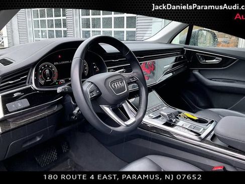 Used 2023 Audi Q7 2.0T Premium w/ Convenience Package AWD/4WD image 11