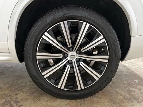 Used 2024 Volvo XC90 B6 Core AWD/4WD image 34
