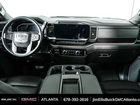 Used 2025 GMC Sierra 1500 SLT AWD/4WD image 19