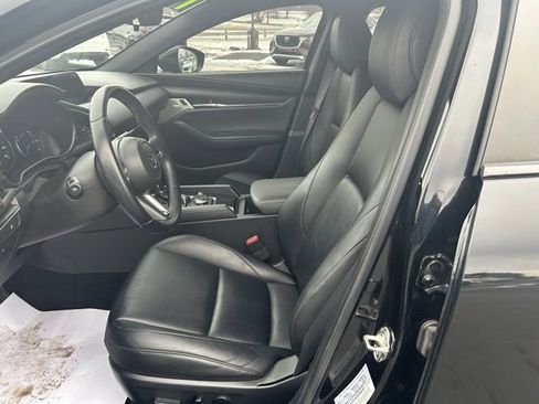 Used 2019 MAZDA MAZDA3 AWD Hatchback w/ Preferred Pkg image 11