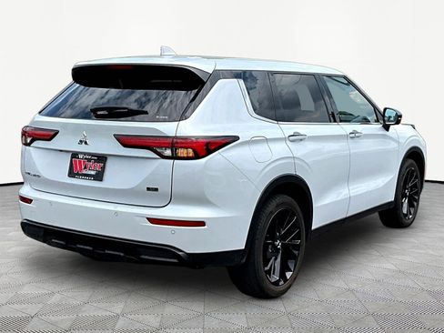 Used 2024 Mitsubishi Outlander SE Black Edition AWD/4WD image 6
