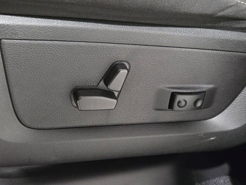 Certified 2022 RAM 2500 Big Horn w/ Level C Equiment Group image 24