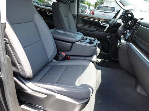 Used 2024 Chevrolet Silverado 1500 LT AWD/4WD image 35