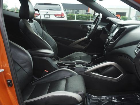 Used 2016 Hyundai Veloster Turbo w/ Option Group 04 image 18