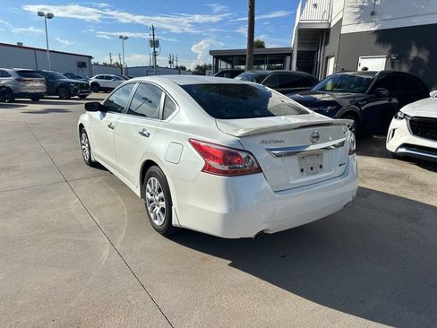 Used 2013 Nissan Altima 2.5 S FWD image 7