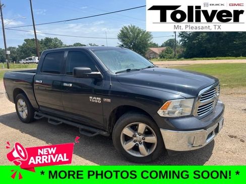 Used 2017 RAM 1500 Lone Star RWD image 1