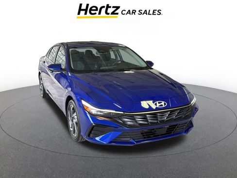 Used 2025 Hyundai Elantra Limited image 1
