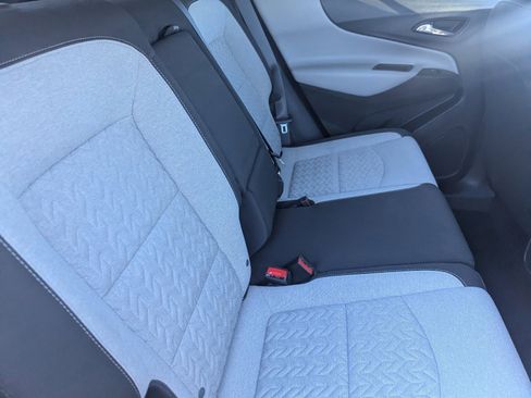 Used 2022 Chevrolet Equinox LS w/ LS Convenience Package image 13