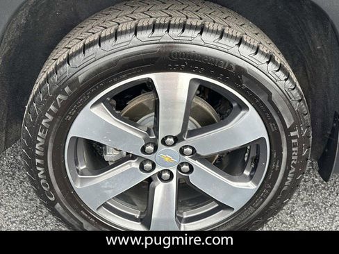 Used 2019 Chevrolet Traverse LT w/ LT Premium Package image 17