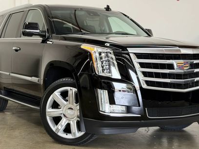 Used 2019 Cadillac Escalade Luxury