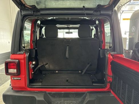 Used 2022 Jeep Wrangler Sport S image 26