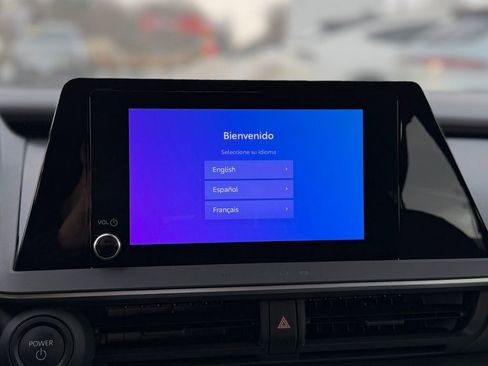 Used 2024 Toyota Prius LE image 14