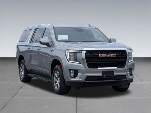Used 2024 GMC Yukon XL SLE AWD/4WD image 8