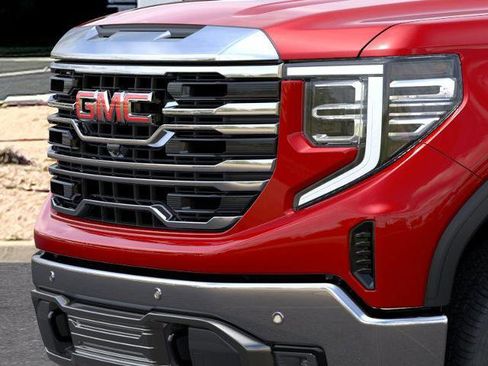 New 2026 GMC Sierra 1500 SLT image 37