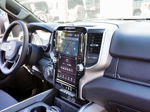 New 2026 RAM 1500 Big Horn AWD/4WD image 13