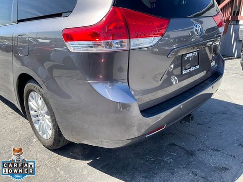 Used 2014 Toyota Sienna XLE image 87
