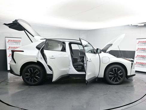 New 2026 Toyota bZ XLE Plus image 38